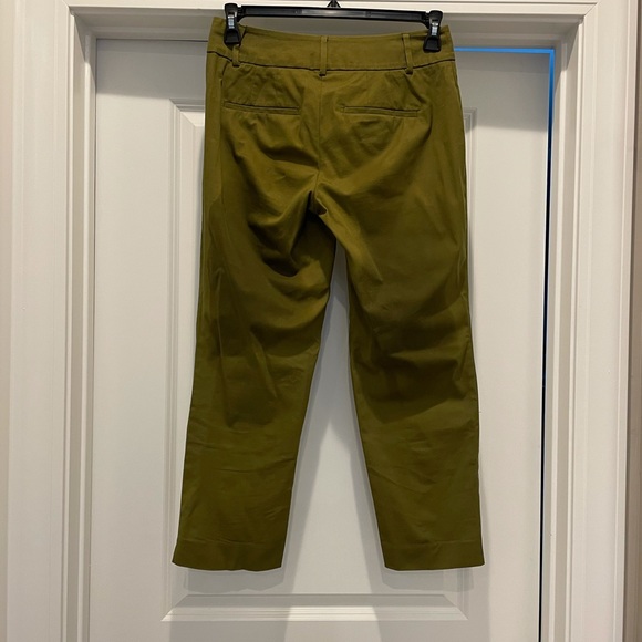 ANN TAYLOR Factory Olive Green Ankle Pants Size 0 - Picture 4 of 8